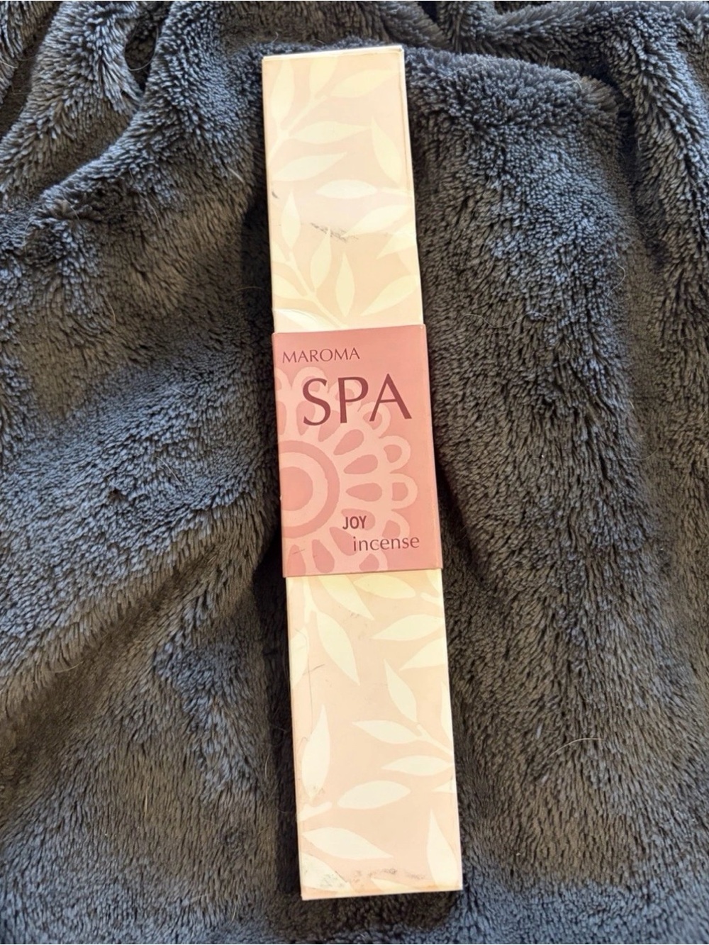 Roma SPA Joy Incense Sticks in Pink and Cream Packaging